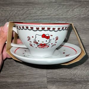 Hello Kitty Christmas Teacup Set ❤️